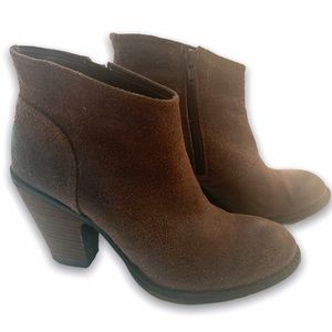 JESSICA SIMPSON | Brown suede ankle boot
